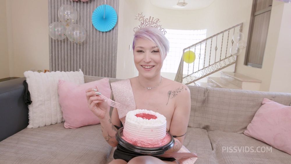 W45385987532783237534929463 23